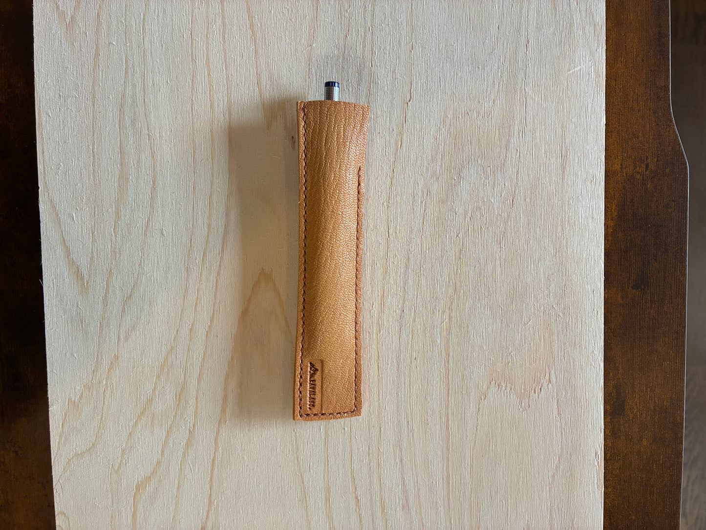 【鹿革 ペンホルダー(Mサイズ)｜Matsumoto】国産本革 エシカルレザークラフト ハンドメイド｜kawalabo.