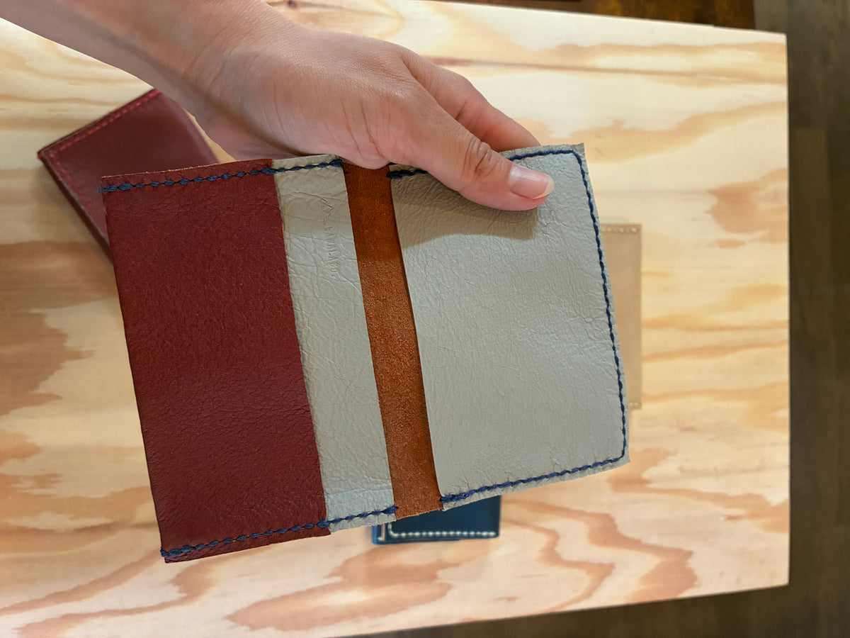 【豚革 名刺入れ｜Natural】　国産本革 エシカルレザークラフト ハンドメイド｜kawalabo.